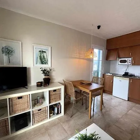 Macarella -apartamento Con Piscina Junto La Playa Apartmán